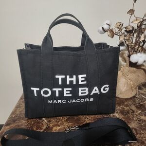 GUC The Tote bag by Marc Jacob's